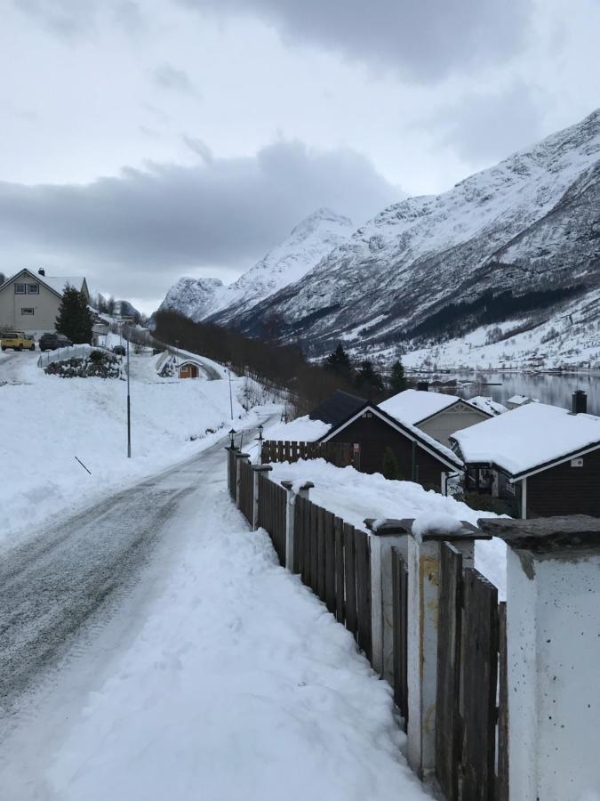 Panorama Fjord Olden Appartement Buitenkant foto